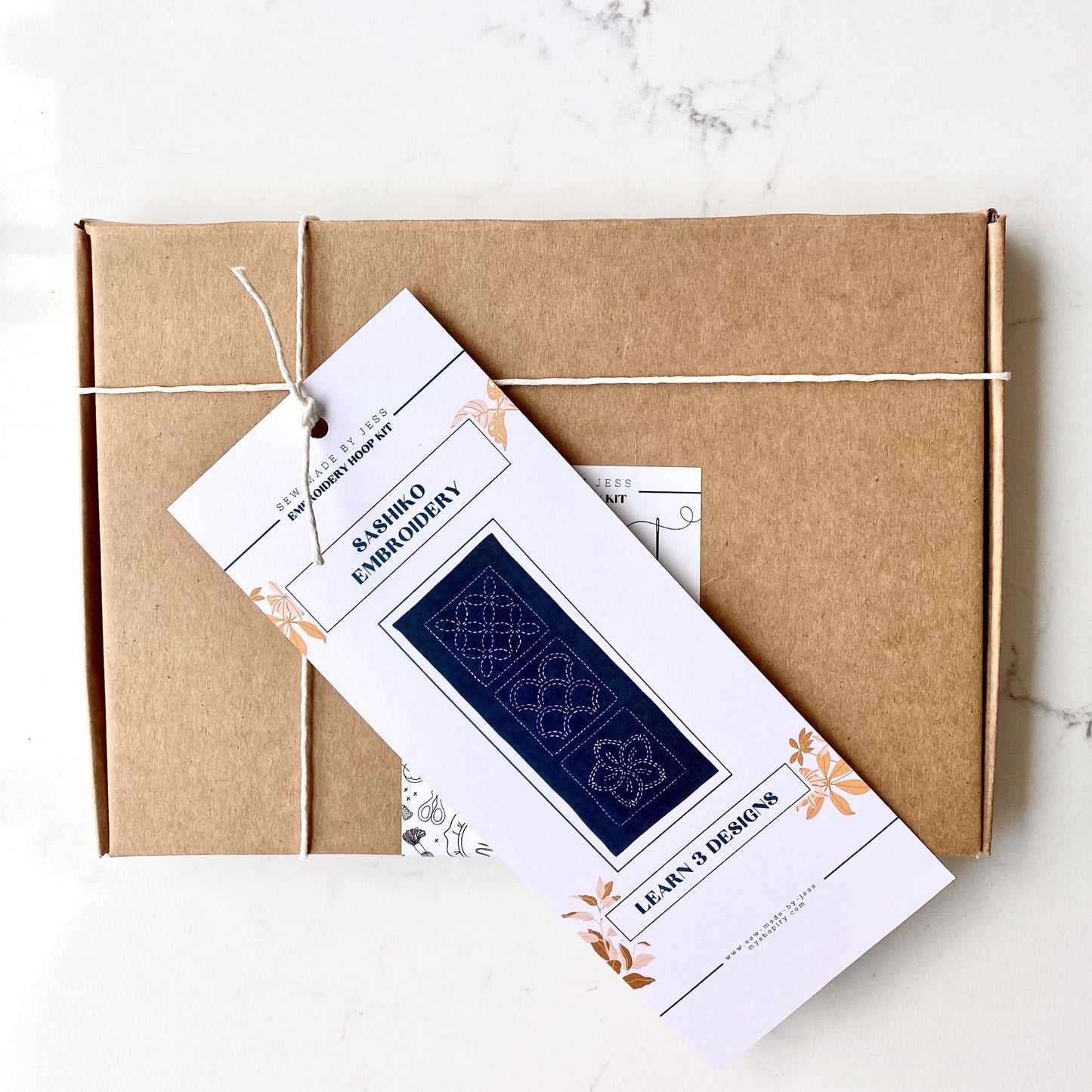 Sashiko - Wall Hanging Embroidery Kit