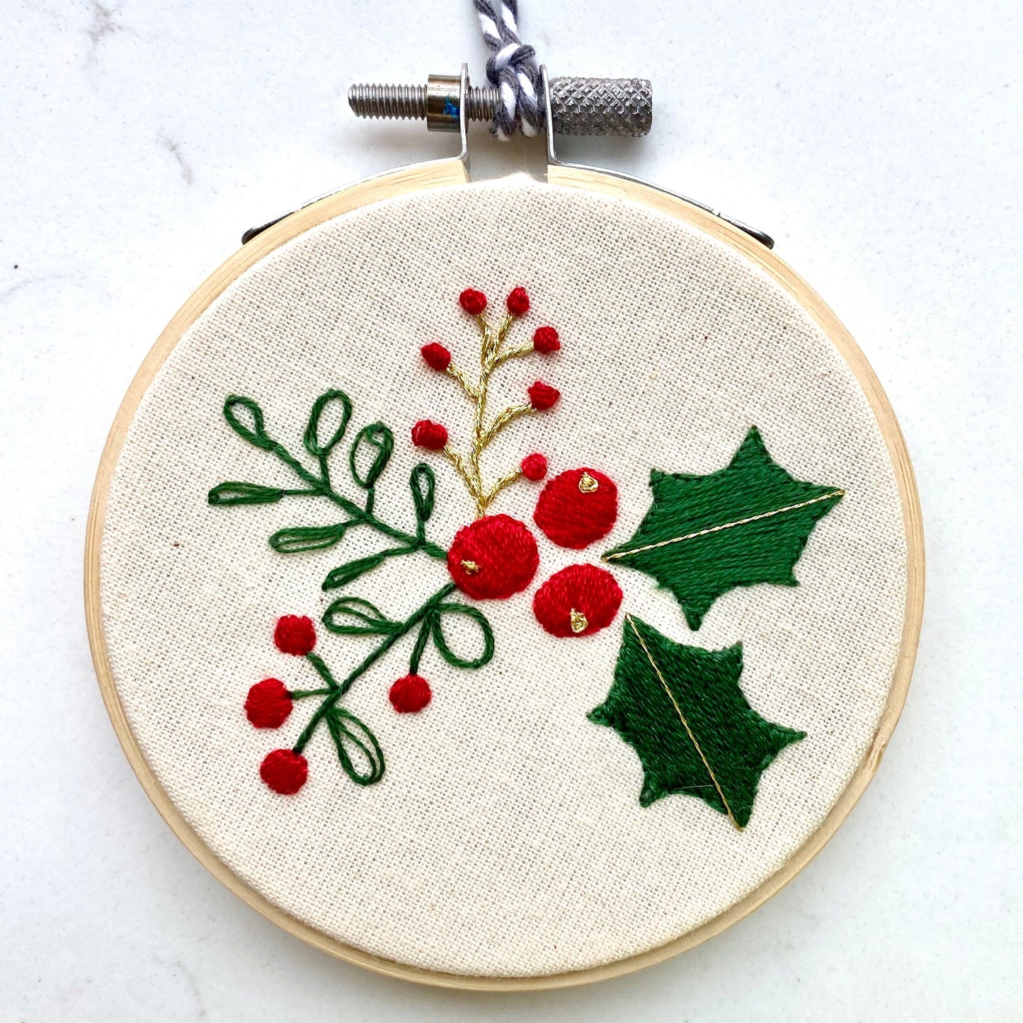 Christmas embroidery hoop pattern