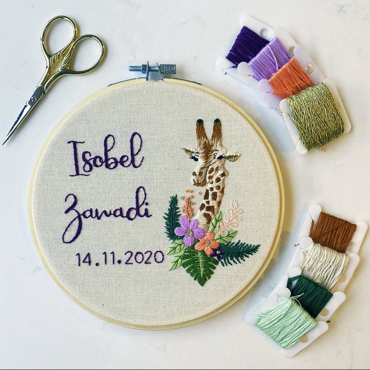 Giraffe embroidery hoop